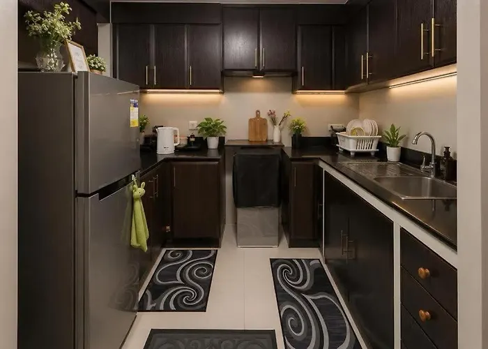 Cozycation - 3br In Manhattan Parkview Cubao